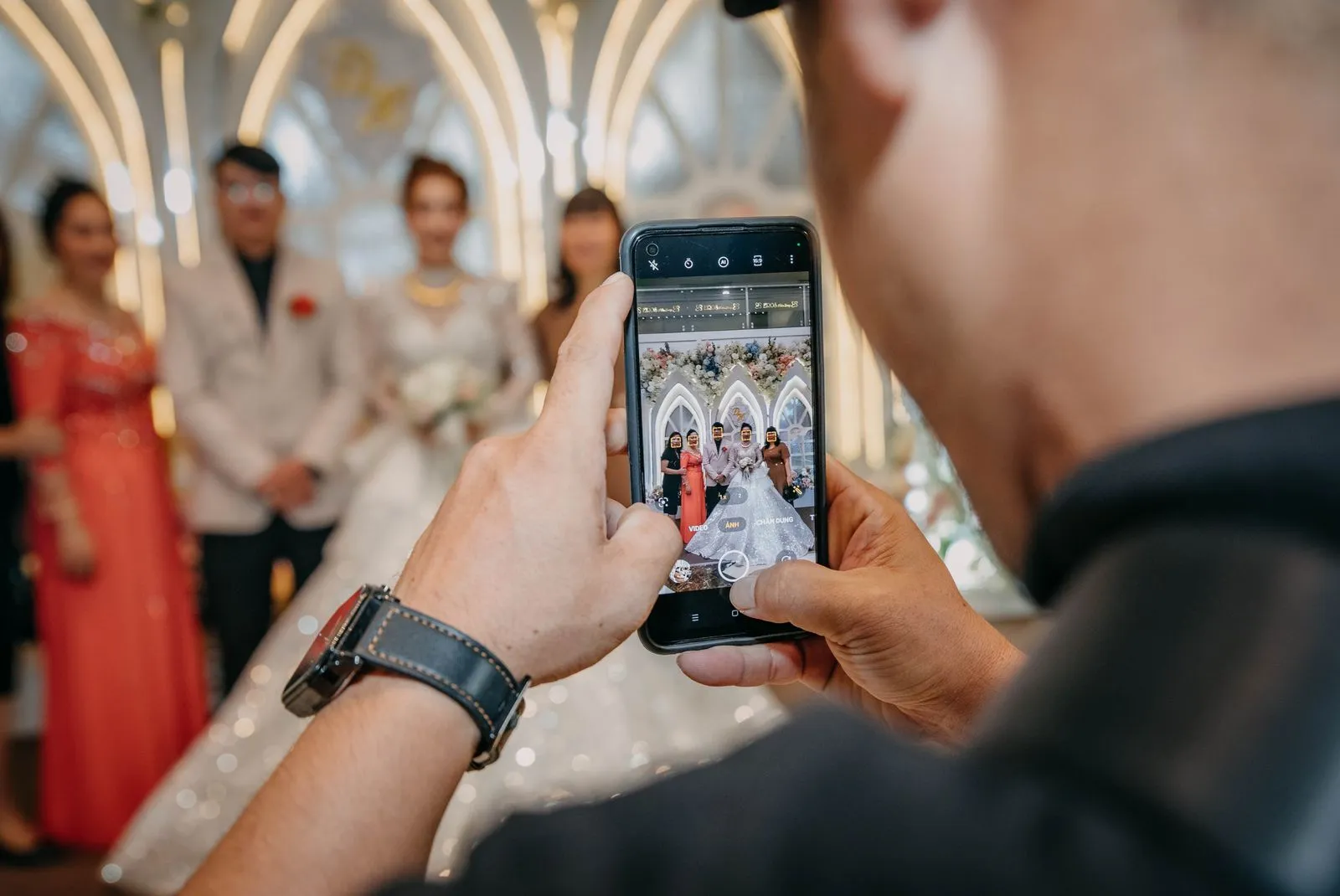 Google Photos Shared Album for a Wedding: What Breaks and What to Use Instead